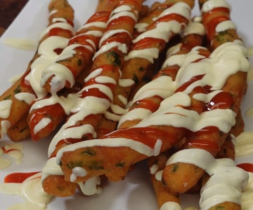 Mashed potato fries with mozzarella and parsley