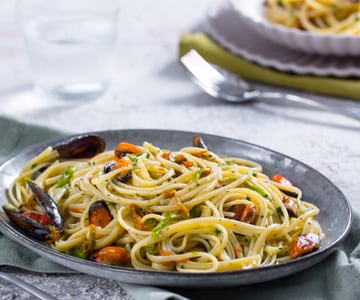 Linguine with Mussels and Zucchini Flowers