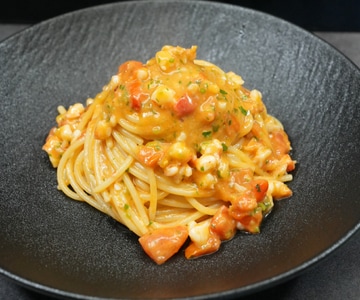 Spaghetti with Frigitelli Peppers and Red Shrimps