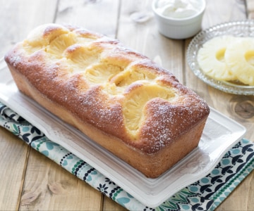 Pineapple and Greek Yogurt Loaf Cake