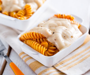 Pasta with Pepper and Cheese