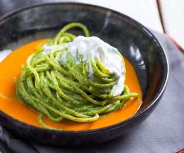 Spaghetti with Arugula, Bell Peppers, and Stracciatella