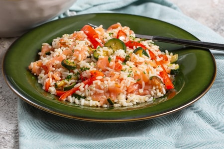 Rice Salad with Salmon and Vegetables