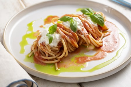 Spaghetti with Fresh Tomato, Basil, and Stracciatella