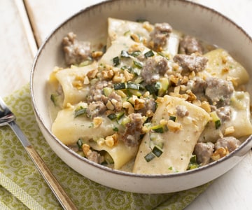 Paccheri with cream, sausage, and zucchini