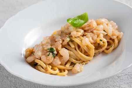 Linguine with Garlic, Oil, Chili Pepper, and Shrimp