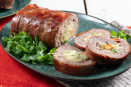 Meatloaf with speck and potatoes