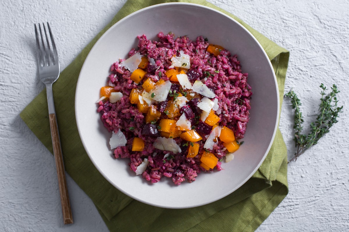 Rice with radicchio, beetroot, and persimmon pesto