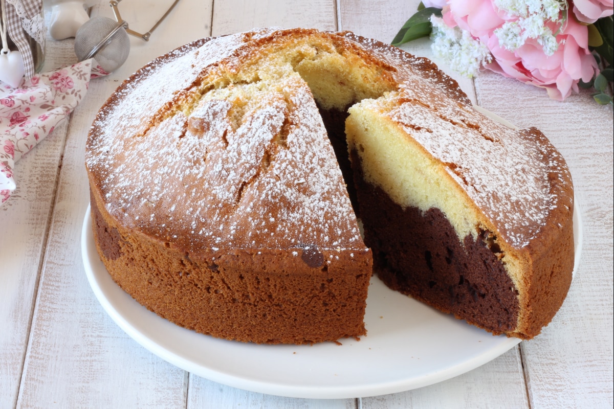 Chocolate and vanilla layer cake