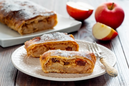 Apple Strudel with Puff Pastry