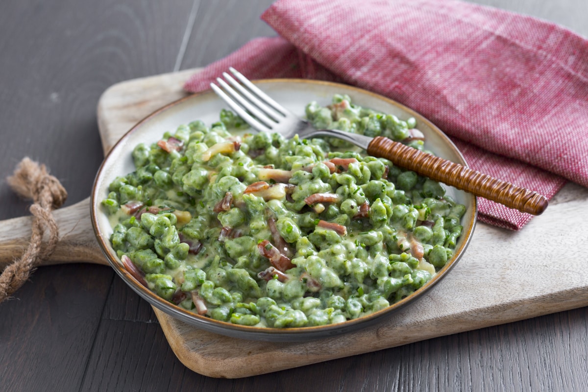 Spinach Spätzle with Speck and Cream