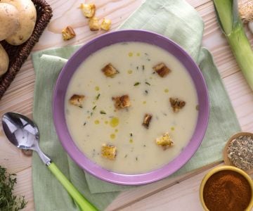 Leek velouté with tasty croutons