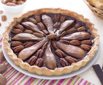 Chocolate tart with pears and pecans