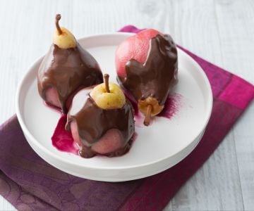 Pears with wine and chocolate