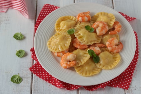 Ravioli stuffed with potatoes and shrimp