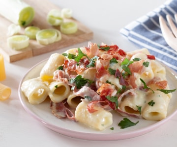 Pasta with Leek and Potato Cream with Crispy Speck