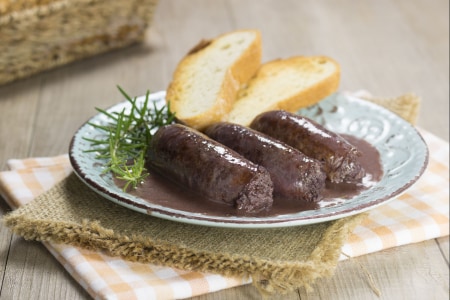 Sausages with Red Wine