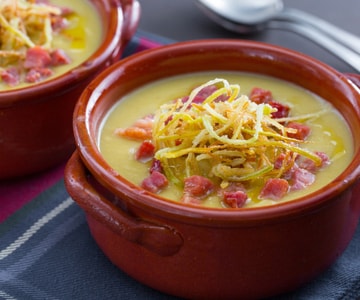 Leek and potato soup with bacon