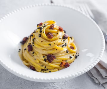 Fake saffron carbonara