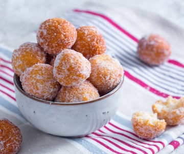 Ricotta fritters