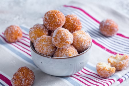 Italian ricotta fritters