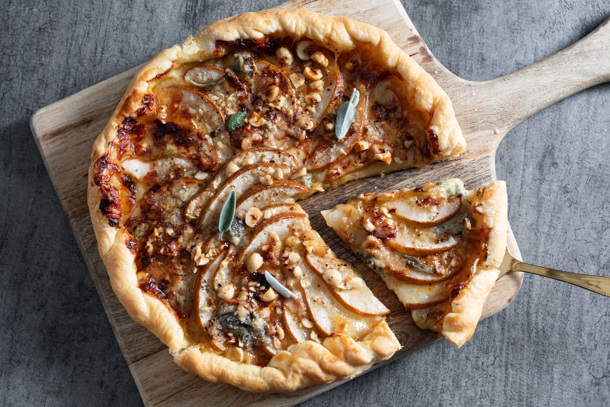 Savory Pie with Pears and Gorgonzola